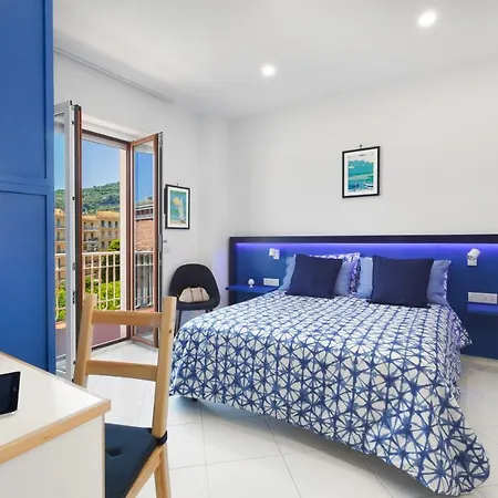 Cafiero Blue * Sorrento